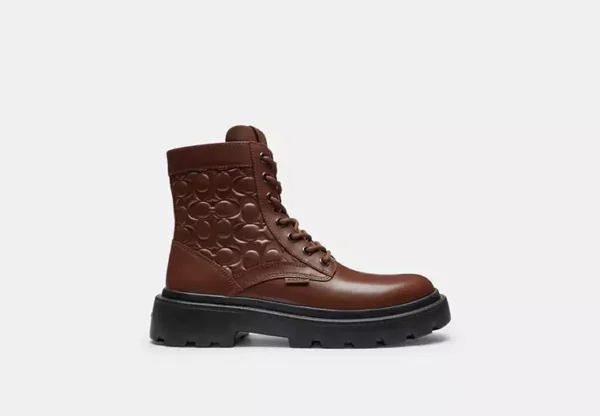 combat boot in signature leather